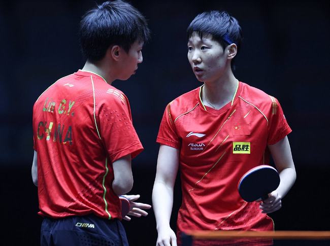 单板滑雪的 单板滑雪的