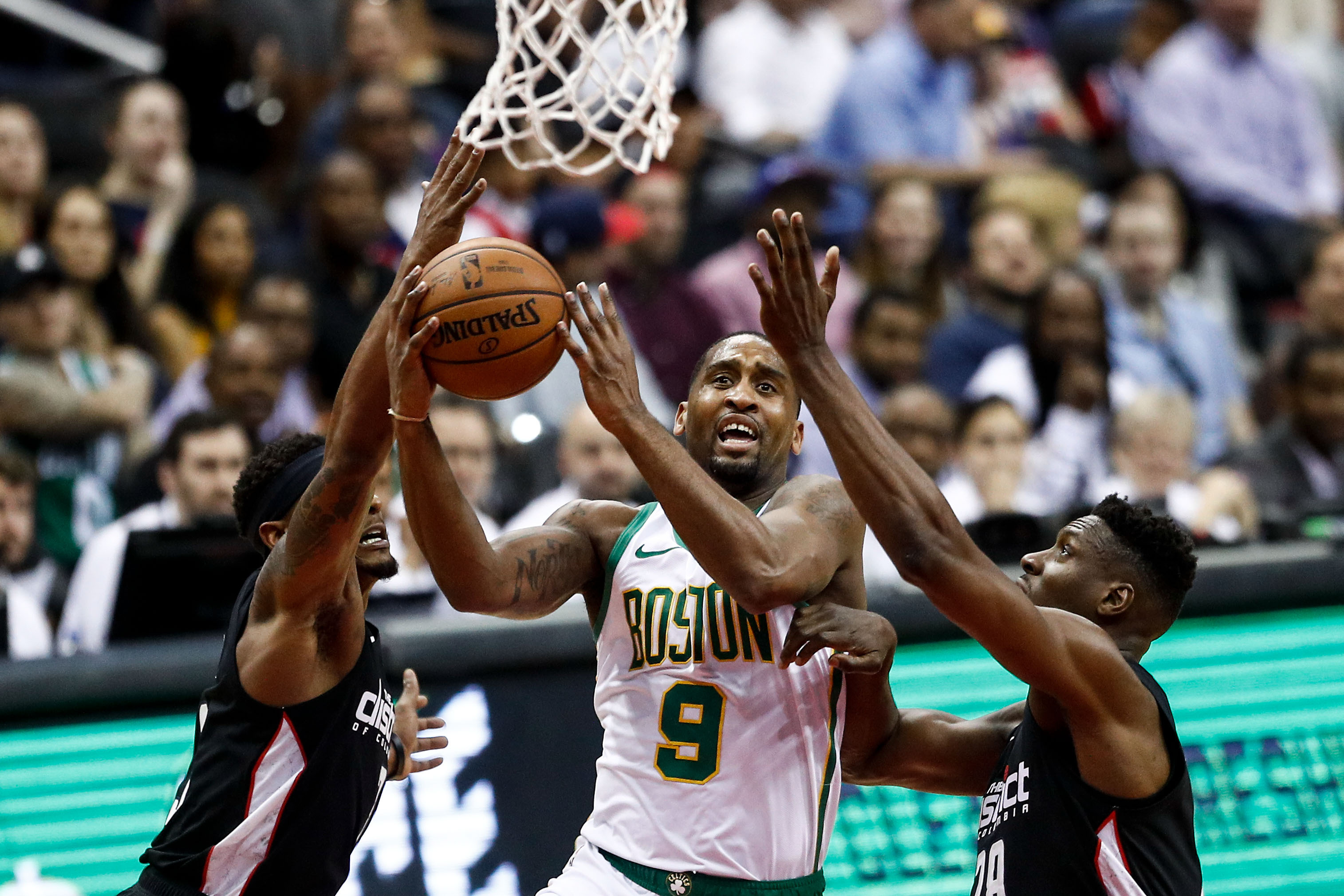 与女足队员 与女足队员