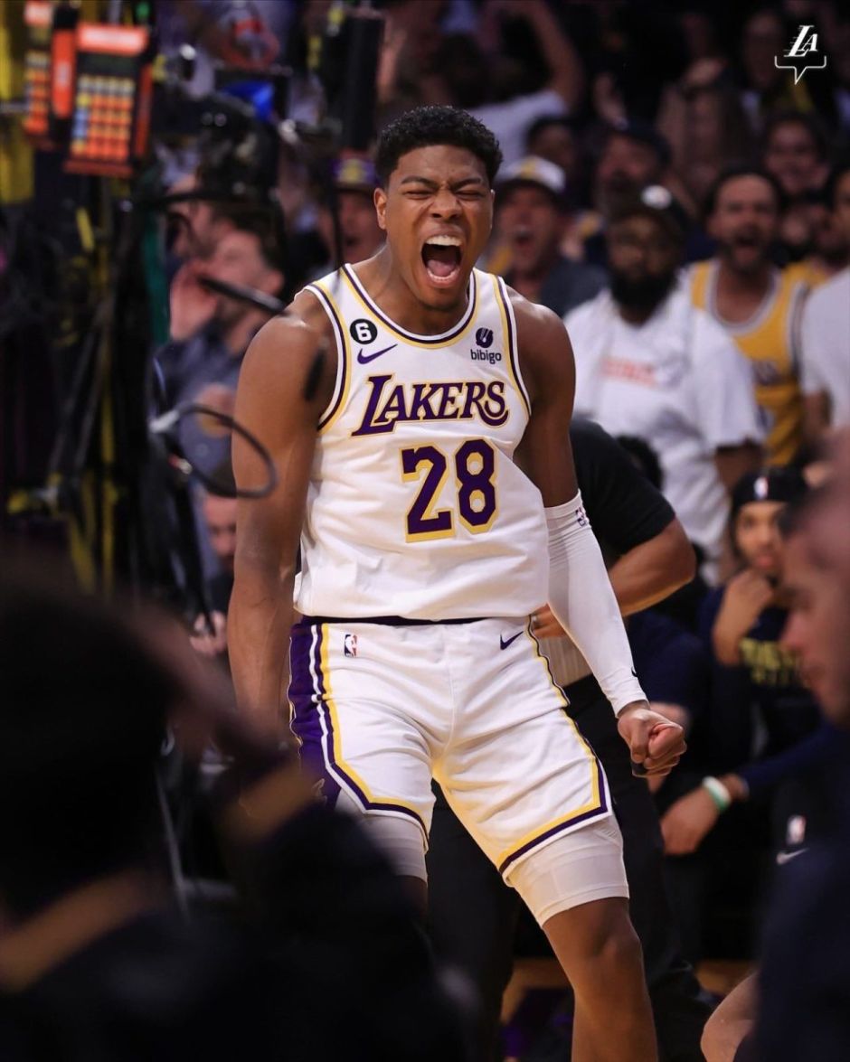 棋社老板B 棋社老板B